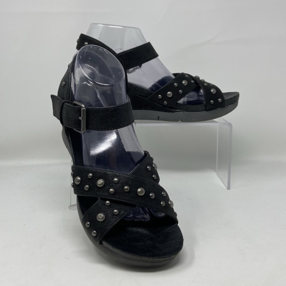 NWT RuffHewn “Toccoa” Black Studded Wedge Nonslip Vegan Sandals Size 9
